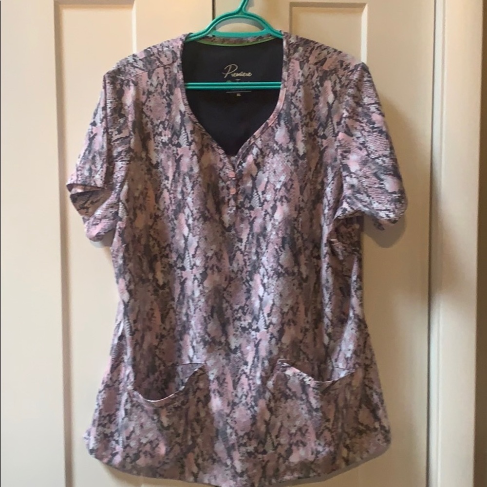 Healing Hands Premiere Brand Scrub top XL